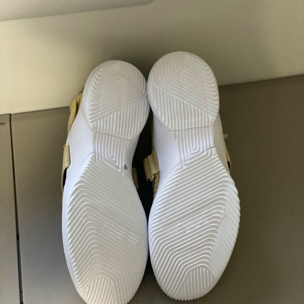 Nike Lebron Zoom Soldier 12 Team Gold size 12.5 - Picture 10 of 10